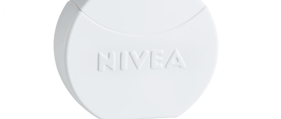 Der vertraute Duft der Nivea Creme ist jetzt auch als Eau de Toilette erhältlich.