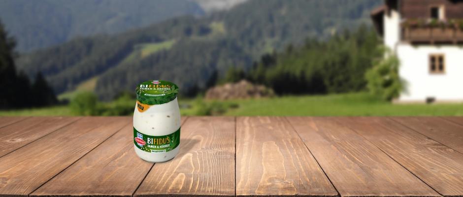 Schärdinger präsentiert mit Bifidus Samen & Körner ein cremiges Naturjoghurt mit außergewöhnlichem Geschmack und extra vielen Ballaststoffen.