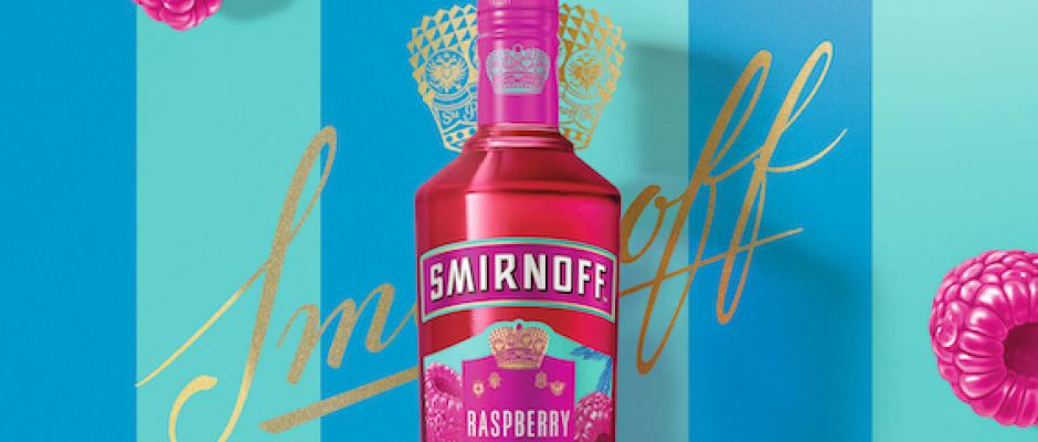 In knalligem Pink ist Smirnoff Raspberry Crush ein absoluter Hingucker und verbreitet gute Laune.