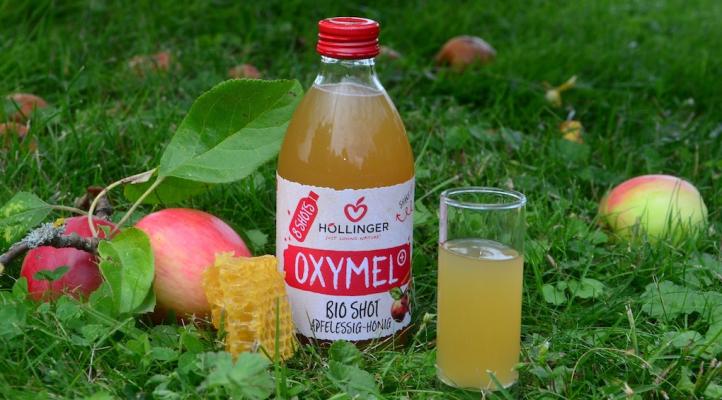Durch die Verbindung von Apfelessig mit süßem Honig verspricht der Höllinger Oxymel+ Bio Shot eine wohltuende und gesundheitsfördernde Wirkung.
